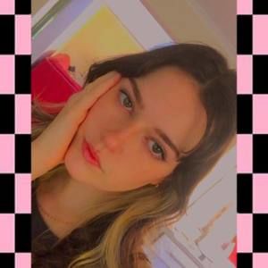 Meet your Posher, Charlotte